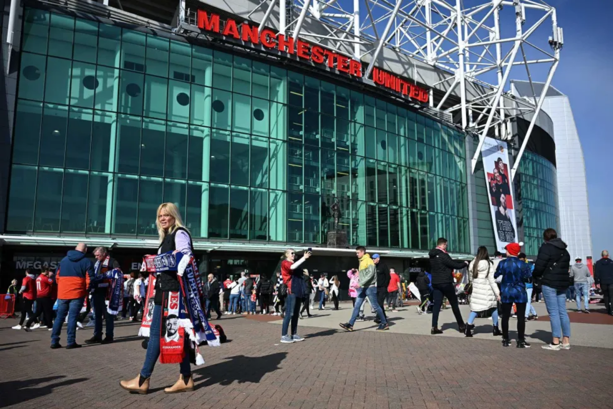 Novo coproprietário do Manchester United quer construir um novo estádio